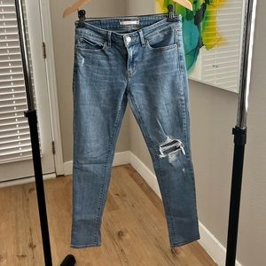 Levi’s 711 mid rise skinny size 2